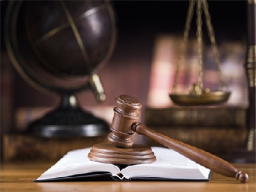 交通肇事顶包犯什么罪：法律责任与法律后果解析